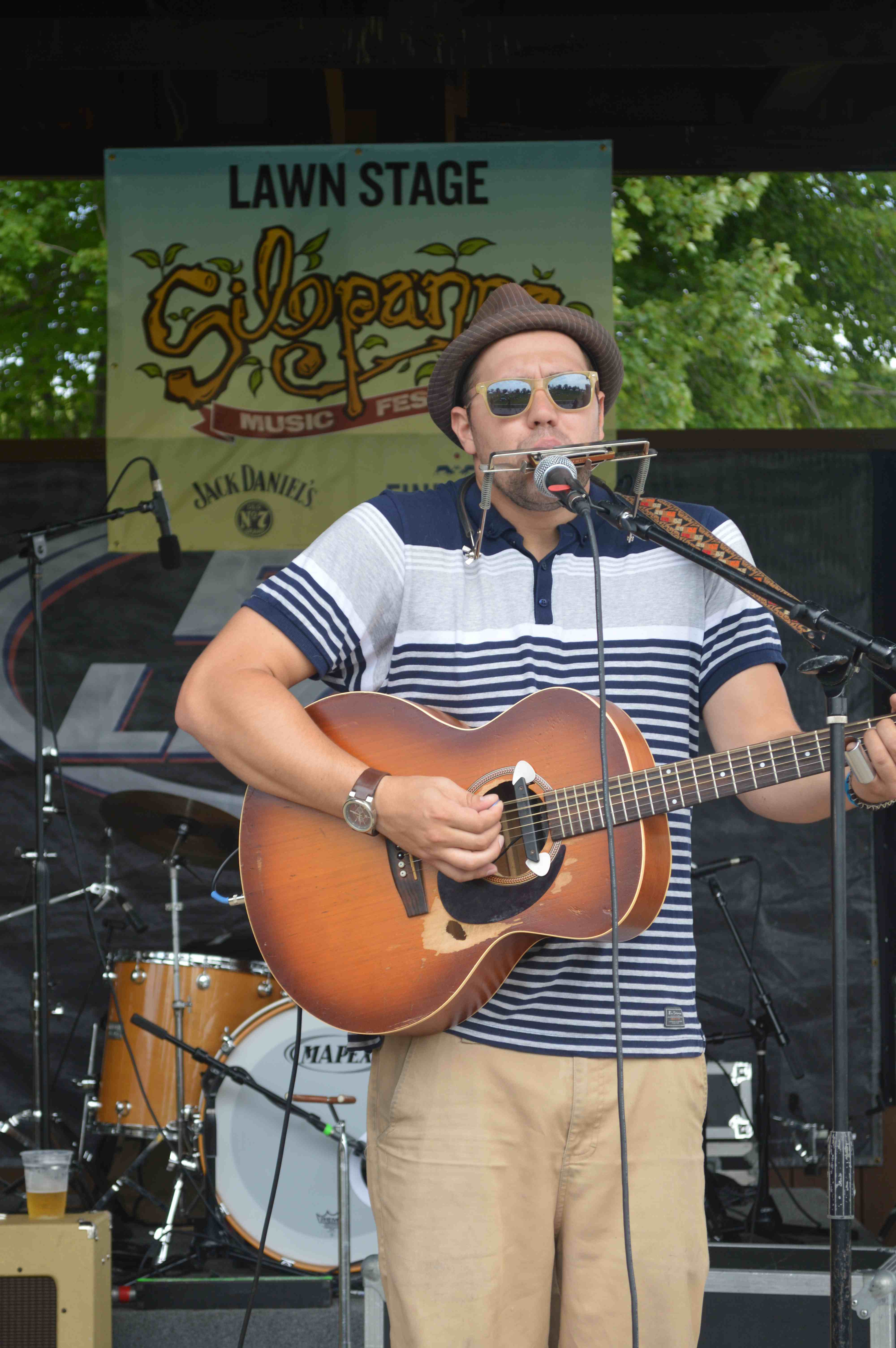 Pressing Strings on the lawn stage