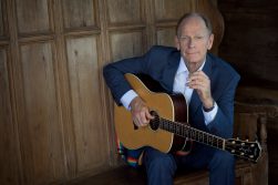 Livingston Taylor press photo